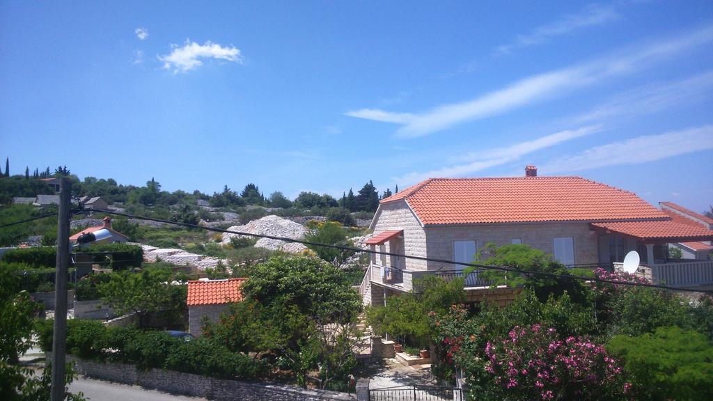 Apartments Plazibat Škrip Pokoj fotografie