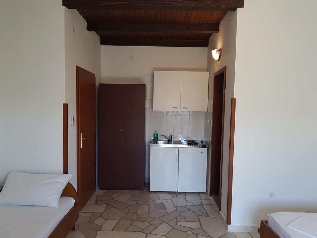 Apartments Plazibat Škrip Exteriér fotografie